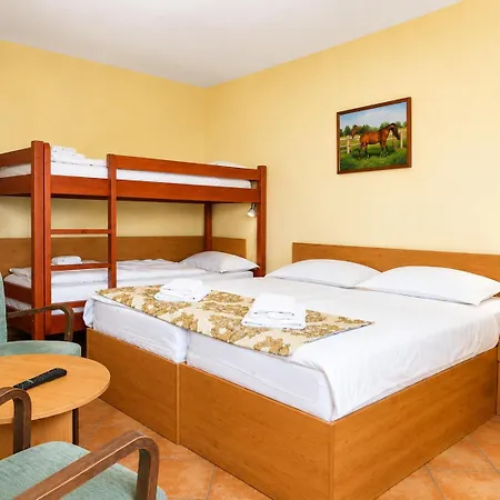 Zátoka 3* Szenc
