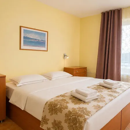 Hotel Zatoka 3*