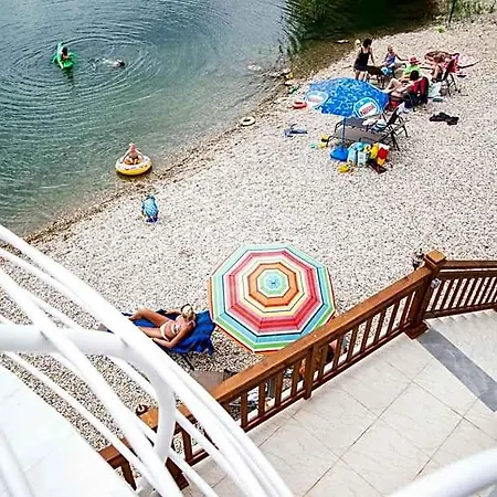 Hotel Zatoka Senec